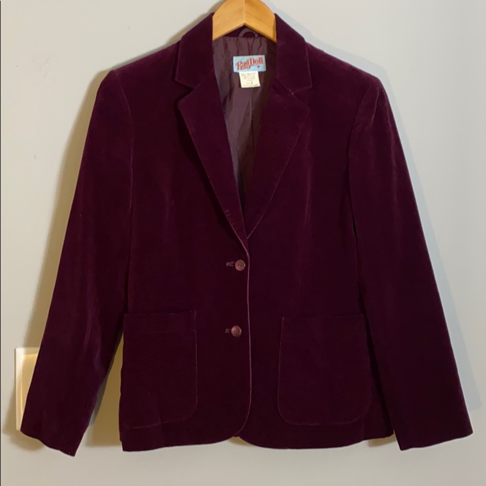 4/$20! Dillard’s Burgundy Velvet Blazer - Picture 2 of 9